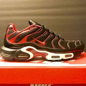 Nike Air Max Plus TN Black/Red Mens Size 8.5